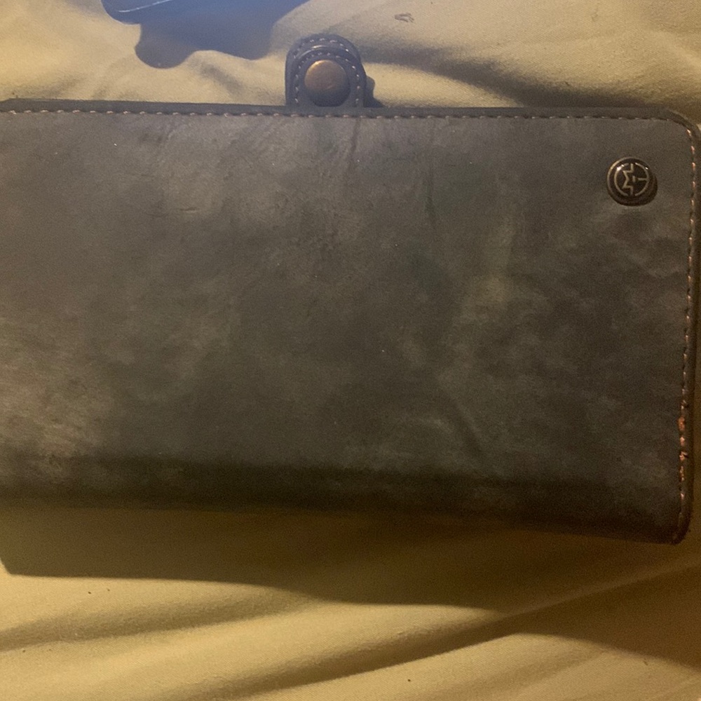 Gray case me wallet